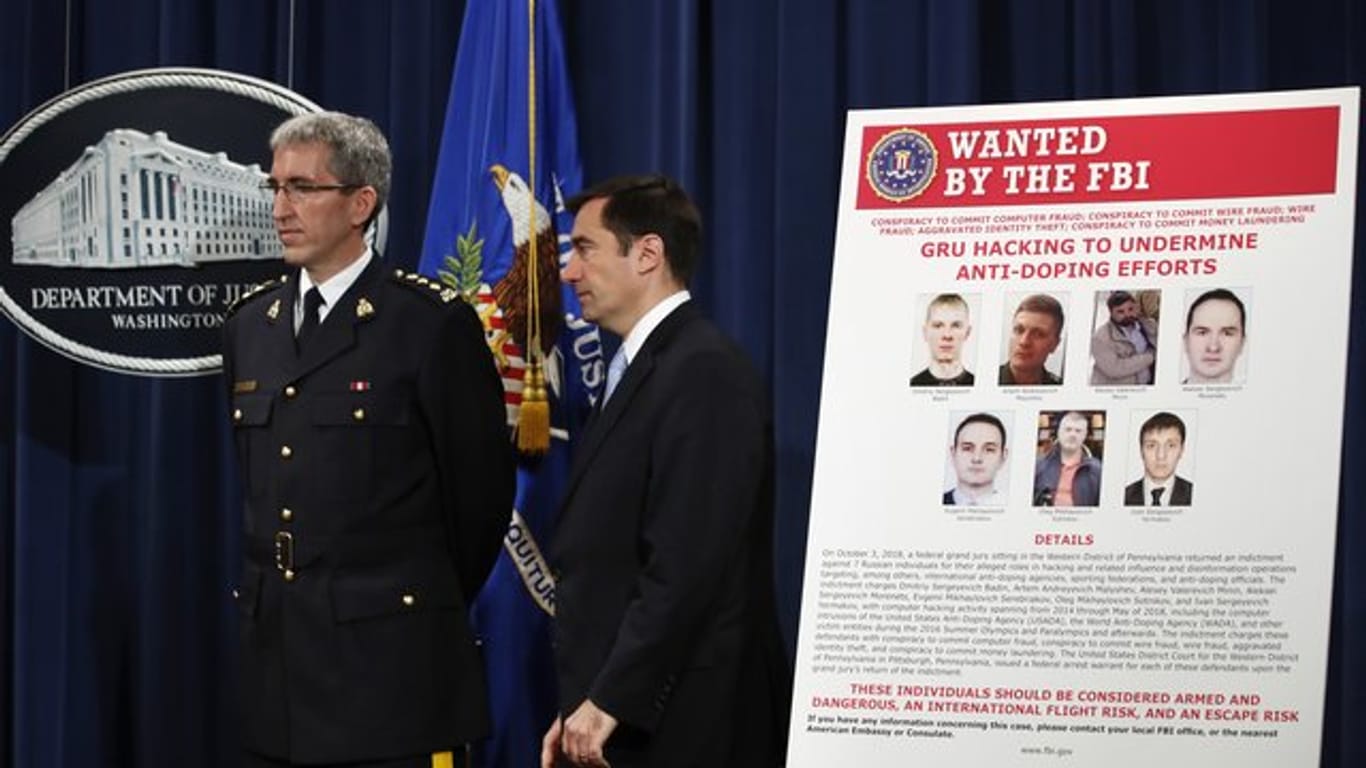 Fahndungsaufruf: Die USA klagen sieben Agenten des Militärgeheimdiensts GRU unter anderem wegen der Cyberattacke auf die Welt-Anti-Doping-Agentur WADA an.
