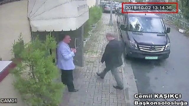 Einer von 80 ermordeten Journalisten in diesem Jahr: Jamal Khashoggi betritt das saudi-arabische Konsulat - ein Schritt, der ihn sein Leben kostet.