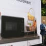 Breitere Vermarktung: Amazon erwägt Sprach-Mikrowelle nach Deutschland zu bringen