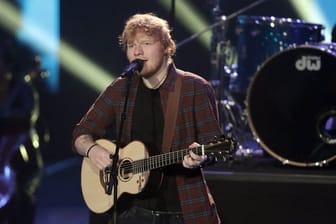 Er ist Krösus: Ed Sheeran hat einen neuen Rekord aufgestellt.