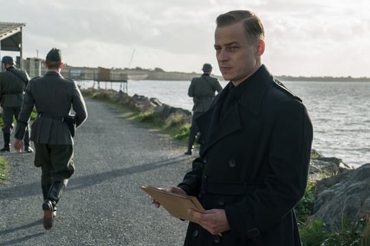 Tom Wlaschiha spielt in "Das Boot" einen Gestapo-Chef.