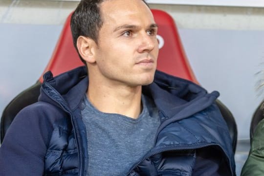 Nicolas Höfler fehlt dem SC Freiburg wegen eines Innenbandrisses.