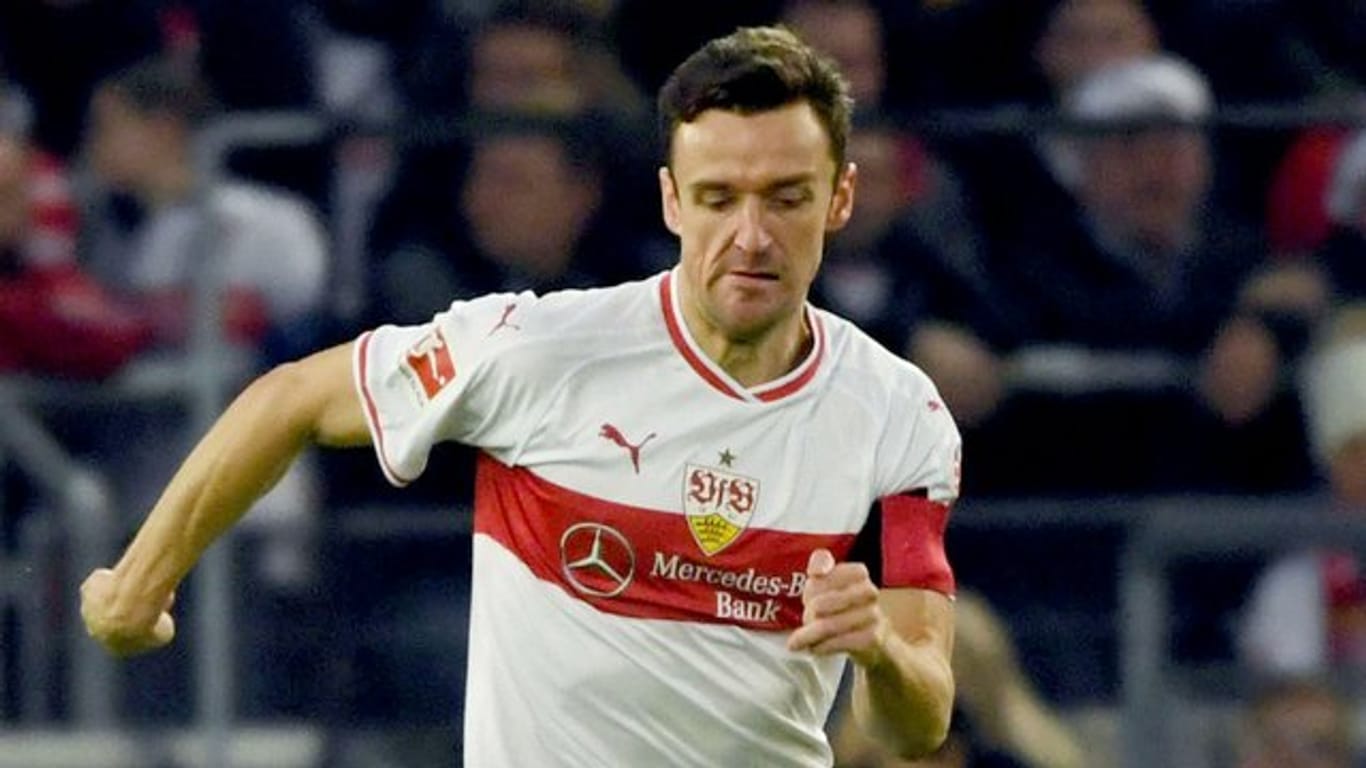 Stuttgarts Christian Gentner steht gegen den VfL Wolfsburg in der Startelf.
