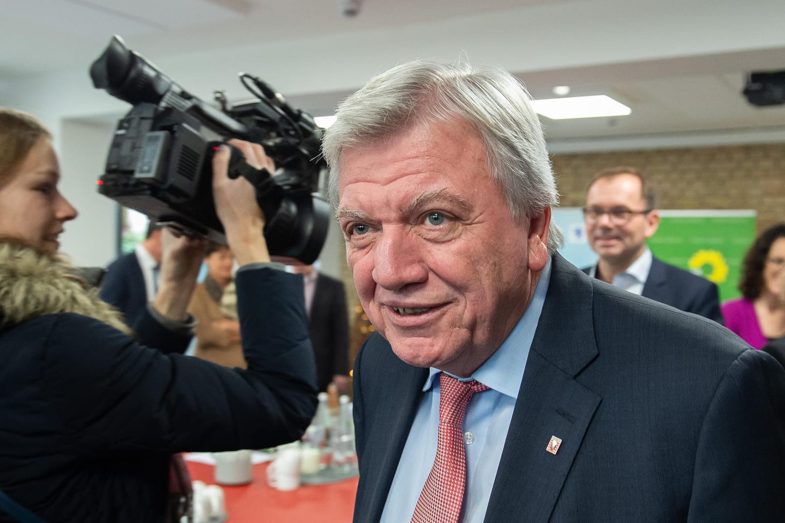 Volker Bouffier: CDU und Grüne tagten stundenlang hinter verschlossenen Türen über eine Fortsetzung ihres Regierungsbündnisses.