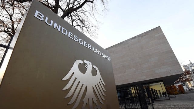 Laut BGH ist es nicht Sache der Zivilgerichte, die Unabhängigkeit von Treuhändern zu überprüfen, wenn Kläger sich gegen gestiegene Beiträge wehren. Laut BGH ist es nicht Sache der Zivilgerichte, die Unabhängigkeit von Treuhändern zu überprüfen, wenn Kläger sich gegen gestiegene Beiträge wehren.