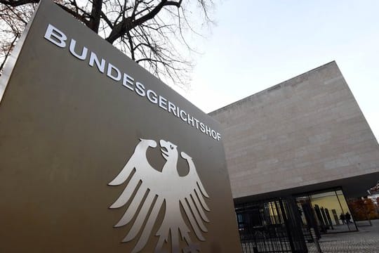 Laut BGH ist es nicht Sache der Zivilgerichte, die Unabhängigkeit von Treuhändern zu überprüfen, wenn Kläger sich gegen gestiegene Beiträge wehren.