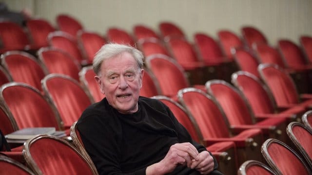 Theaterregisseur Claus Peymann im Burgtheater.