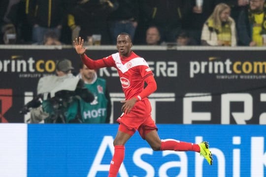 Dodi Lukebakio traf für die Fortuna auch gegen den BVB.