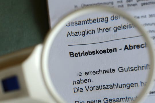 Ausgaben für Reparaturen sind Vermietersache - der Mieter muss für etwaige Kosten nicht selbst aufkommen.