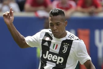 Abwehrspieler Alex Sandro hat seinen Vertrag bei Juventus Turin verlängert.