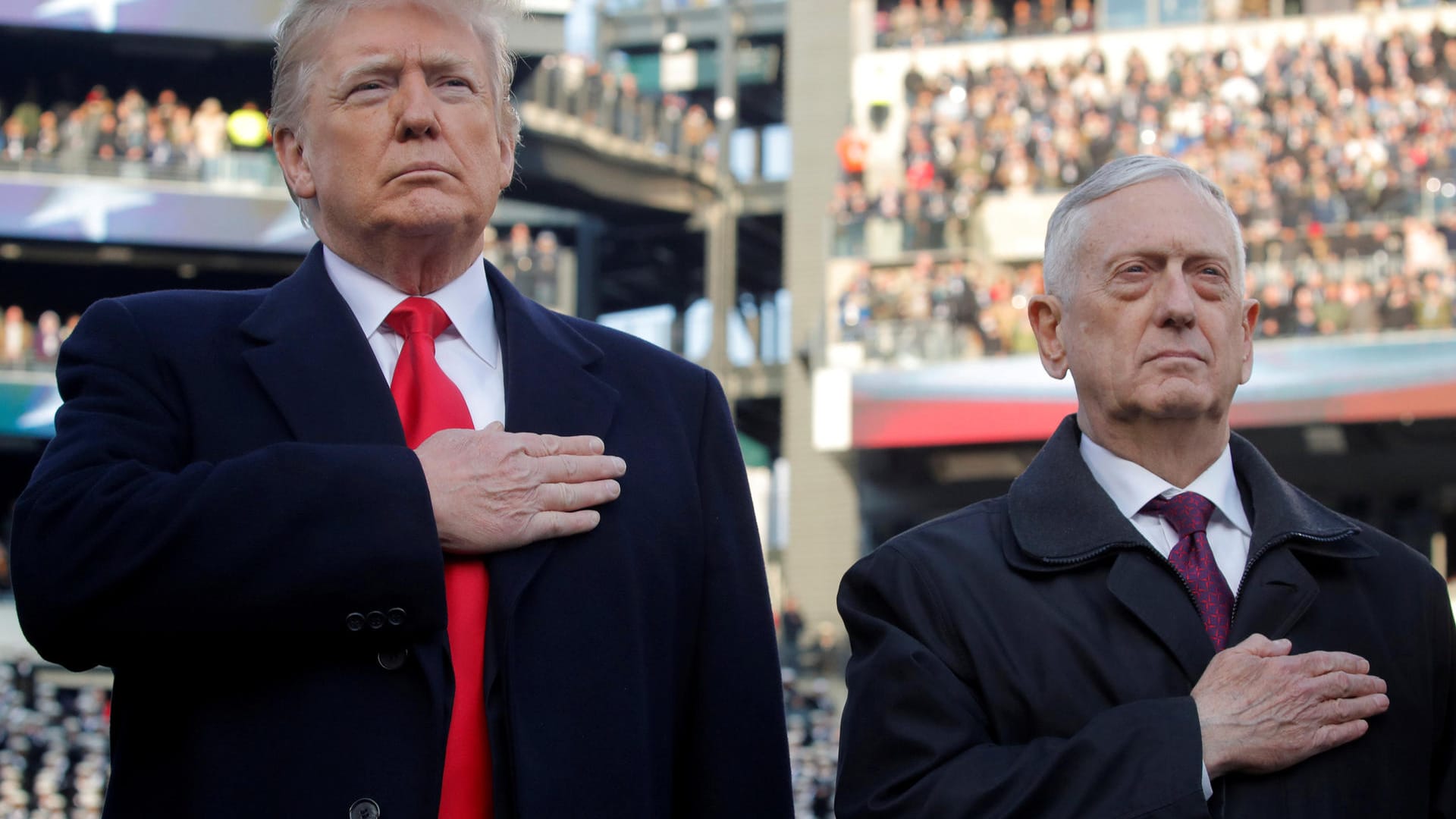 Donald Trump und Jim Mattis: Der US-Verteidigunsminister hat den US-Präsidenten in seinem Rücktrittsschreiben kritisiert.