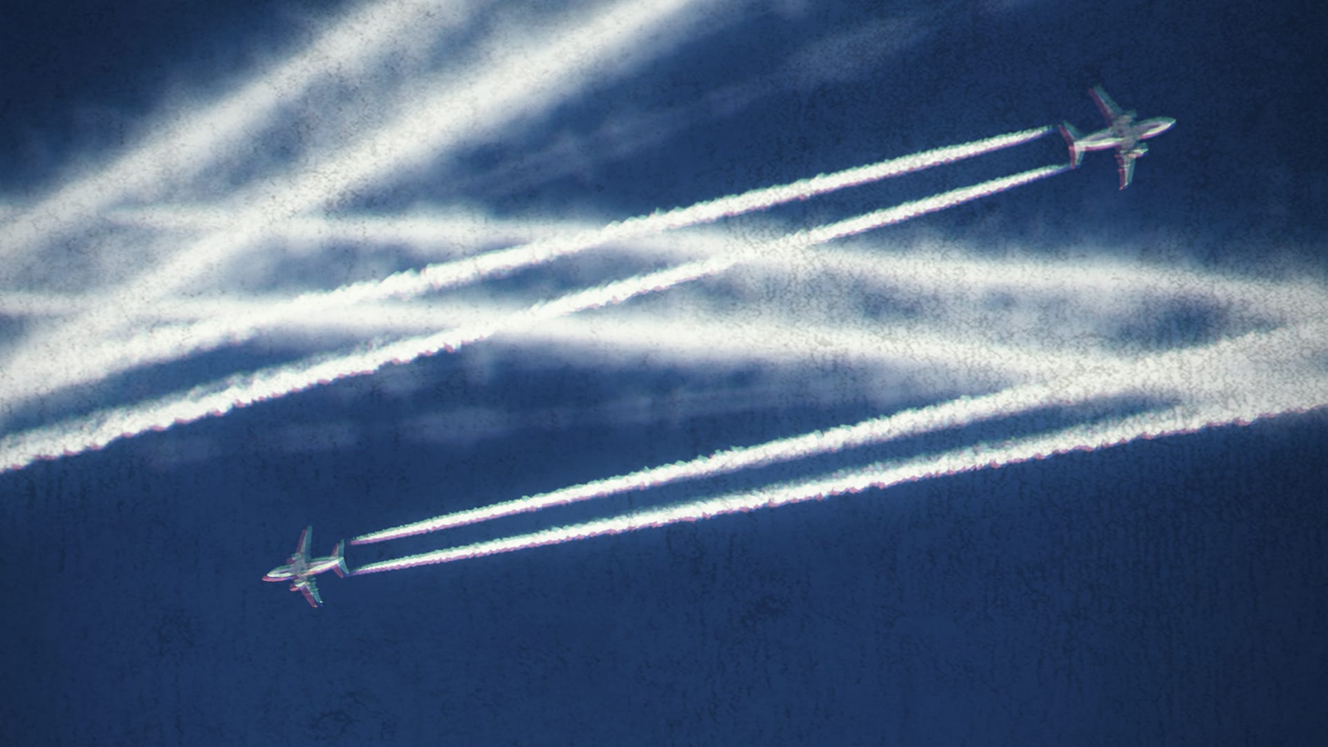 Es liegt was in der Luft: Nein, hier werden keine Chemikalien gezielt versprüht, wie Chemtrail-Gläubige meinen.