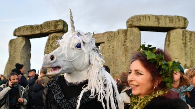 Das Einhorn darf in Stonehenge nicht fehlen.