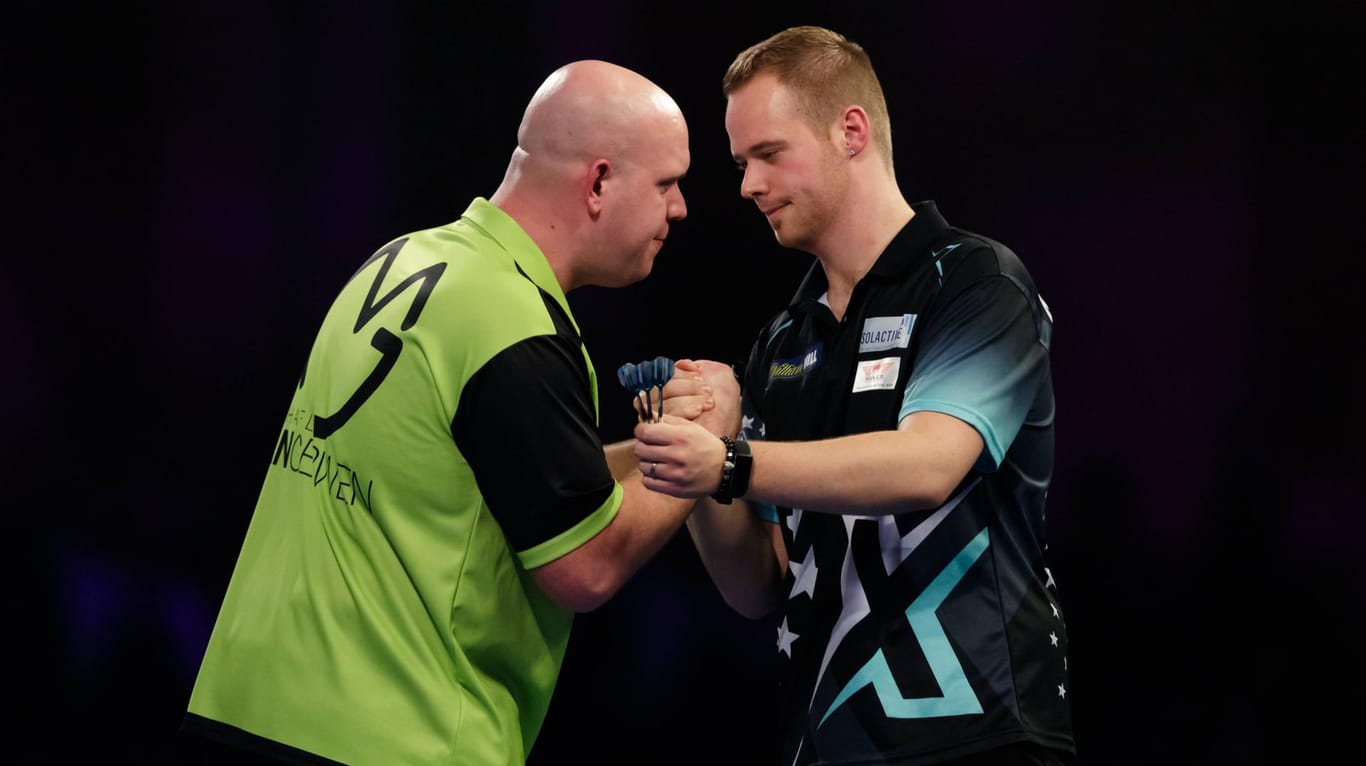 Ungleiches Duell: Michael van Gerwen ließ dem Deutschen Max Hopp nicht den Hauch einer Chance.