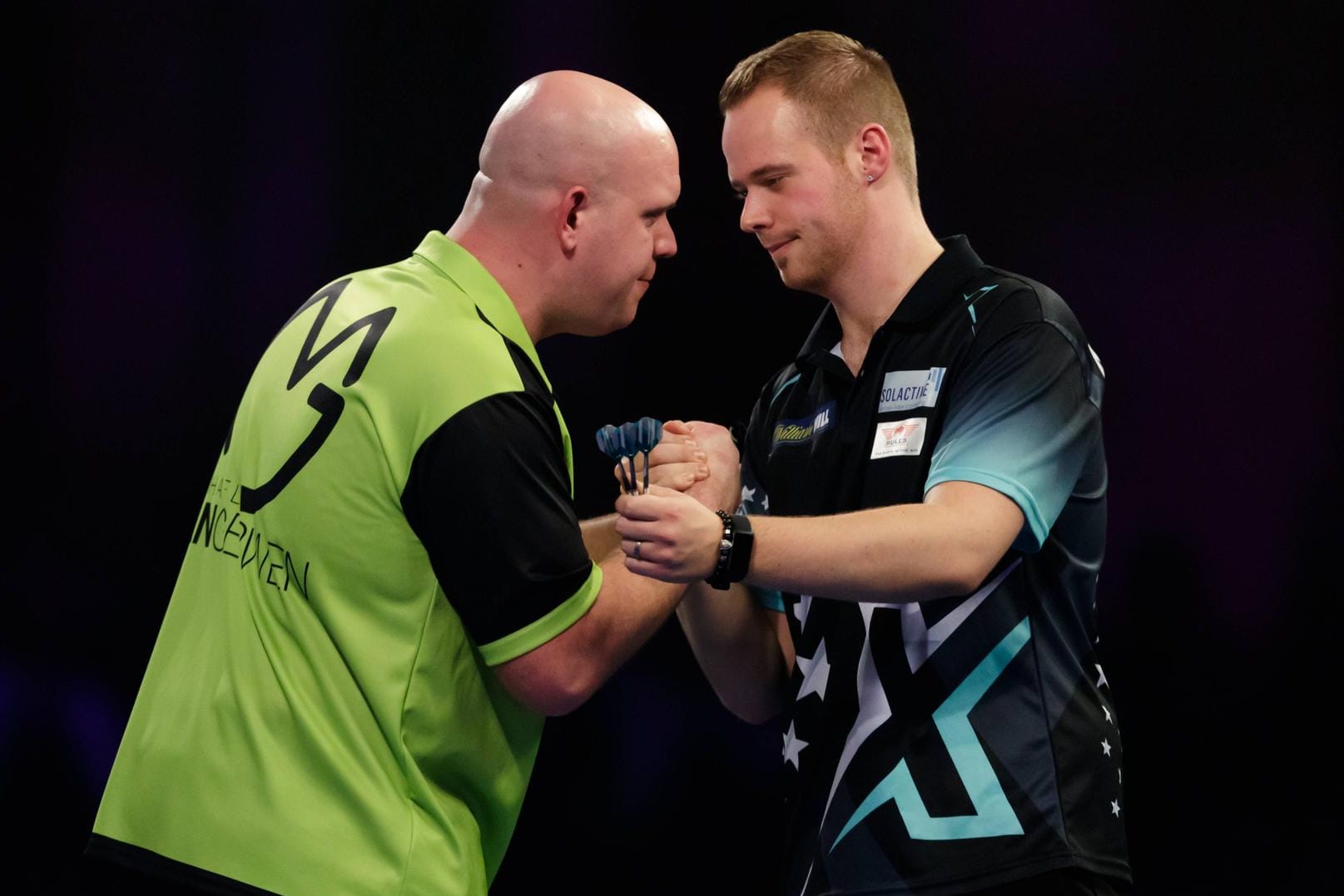 Ungleiches Duell: Michael van Gerwen ließ dem Deutschen Max Hopp nicht den Hauch einer Chance.