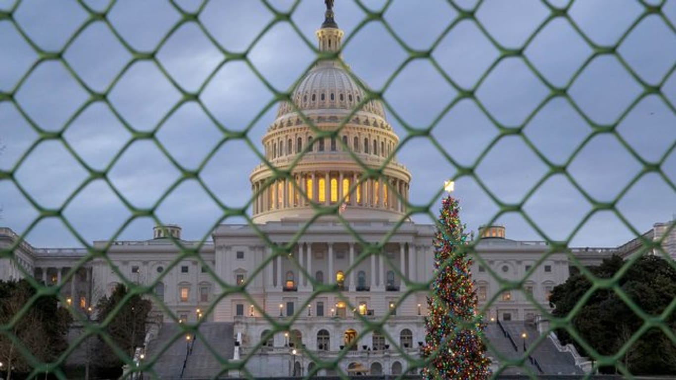 Kapitol in Washington: In den USA ist kein schnelles Ende des teilweisen Stillstands der Regierungsgeschäfte in Sicht.