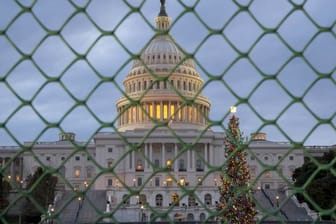 Kapitol in Washington: In den USA ist kein schnelles Ende des teilweisen Stillstands der Regierungsgeschäfte in Sicht.