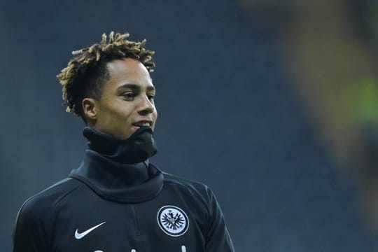 Deji Beyreuther wird von Schalke bis zum Saisonende verliehen.