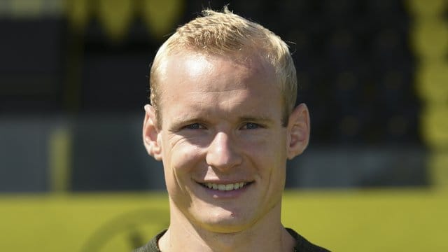 Sebastian Rode könnte bald wieder das Trikot von Eintracht Frankfurt tragen. Sebastian Rode könnte bald wieder das Trikot von Eintracht Frankfurt tragen.