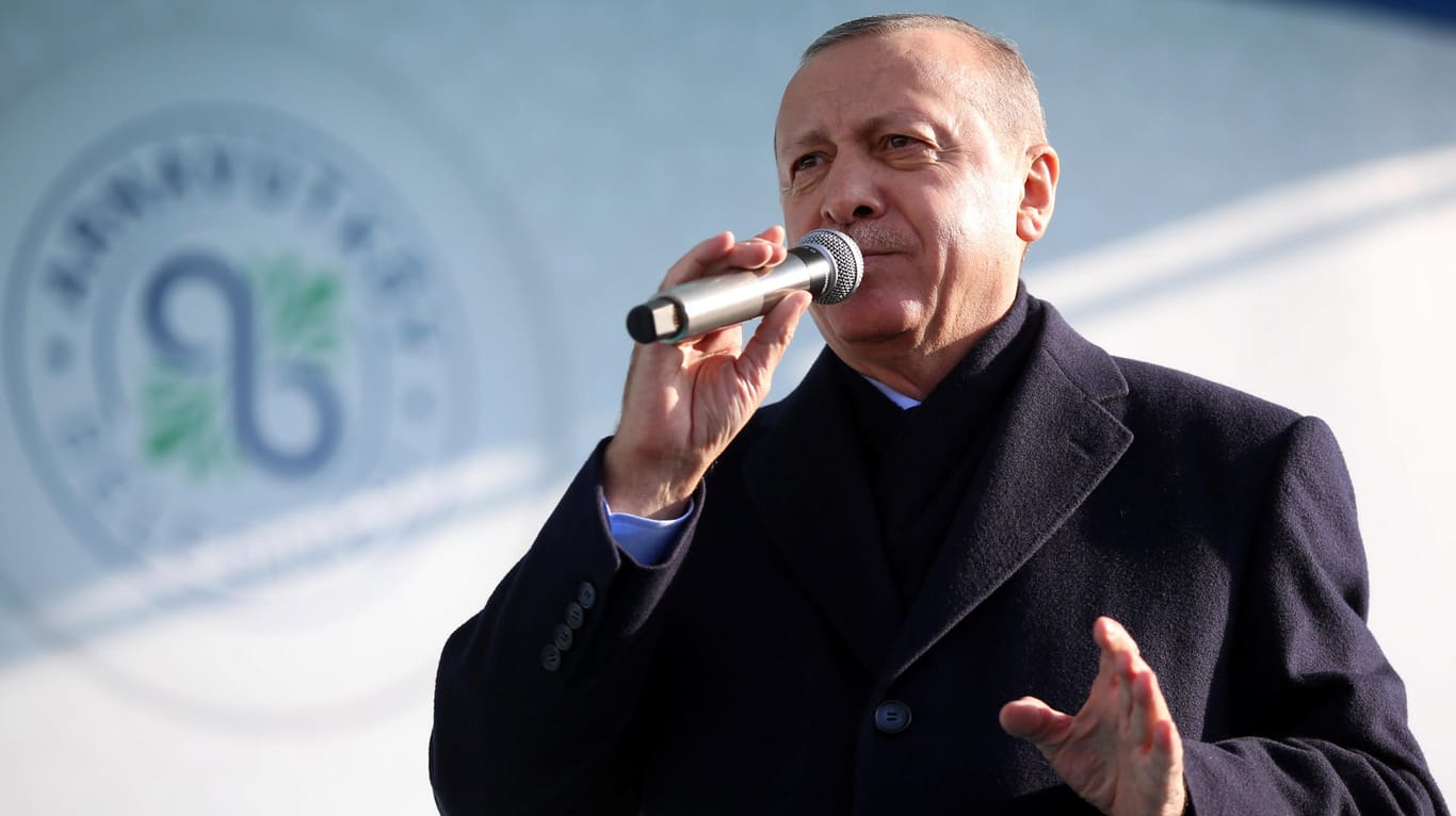 Recep Tayyip Erdogan hat nach einem US-Abzug aus Syrien freie Bahn für eine Offensive auf kurdische Milizen in Nordsyrien.