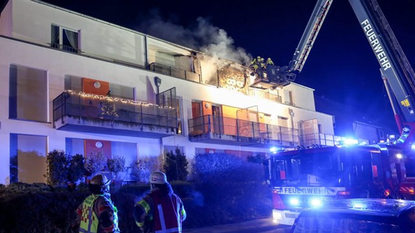 Brennende Seniorenwohnung in Aachen: Warum das Feuer ausbrach, ist noch unklar.