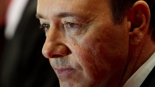 Kevin Spacey muss sich vor Gericht verantworten.