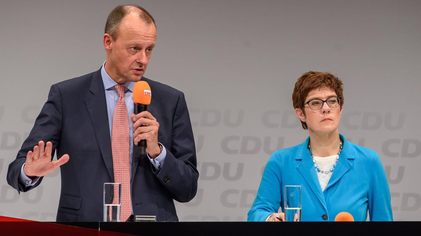 Friedrich Merz und Annegret Kramp-Karrenbauer: Die neue CDU-Vorsitzende hält es nicht für zwingend, dass Merz derzeit ein Ministeramt erhält.