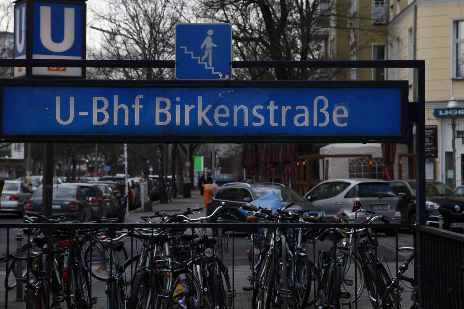U-Bahnhof Birkenstraße in Berlin: Hier hatte ein Mann einen anderen mit einem Messer attackiert.