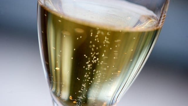 Die Qualität bei deutschem Winzersekt ist laut "Vinum Weinguide 2019" in den letzten Jahren stark nach oben gegangen.