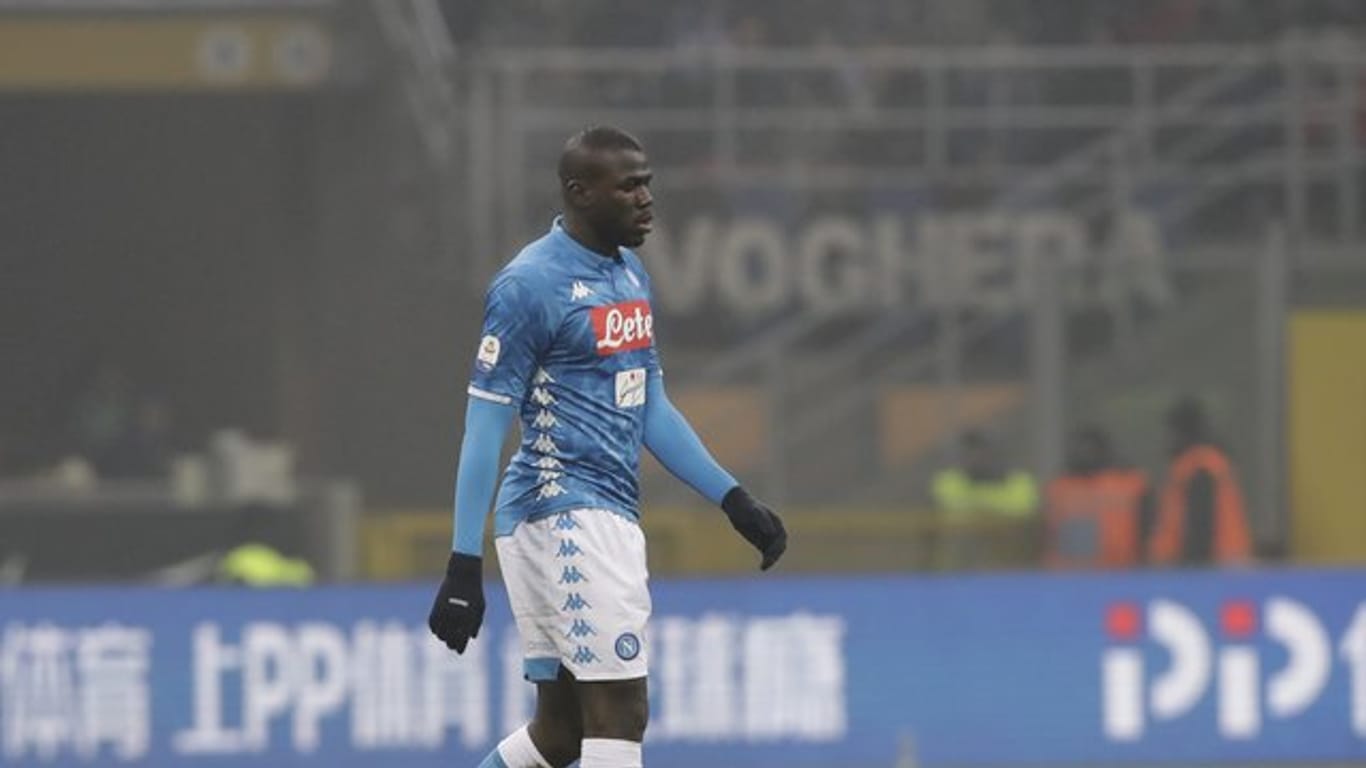 Neapels Kalidou Koulibaly sah im Spiel gegen Inter Mailand die Roten Karte.