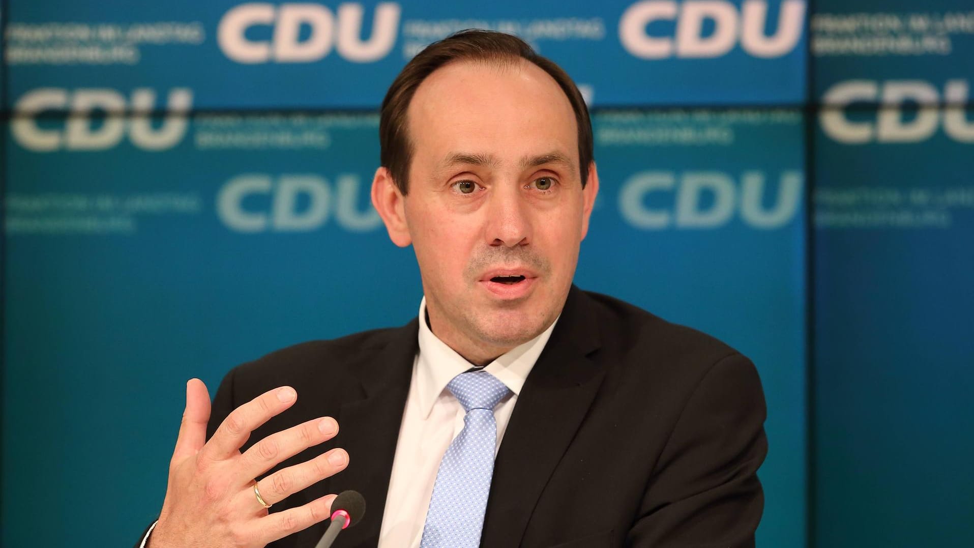 Ingo Senftleben: Brandenburgs CDU-Chef plant nach der Landtagswahl auch Gespräche mit der Linkspartei. Ingo Senftleben: Brandenburgs CDU-Chef plant nach der Landtagswahl auch Gespräche mit der Linkspartei.