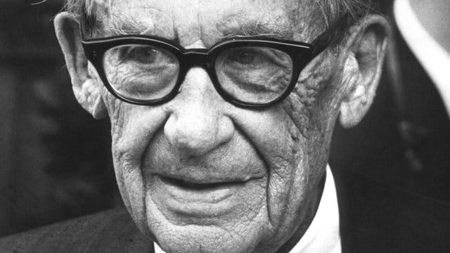 Walter Gropius gründete das Bauhaus vor 100 Jahren.