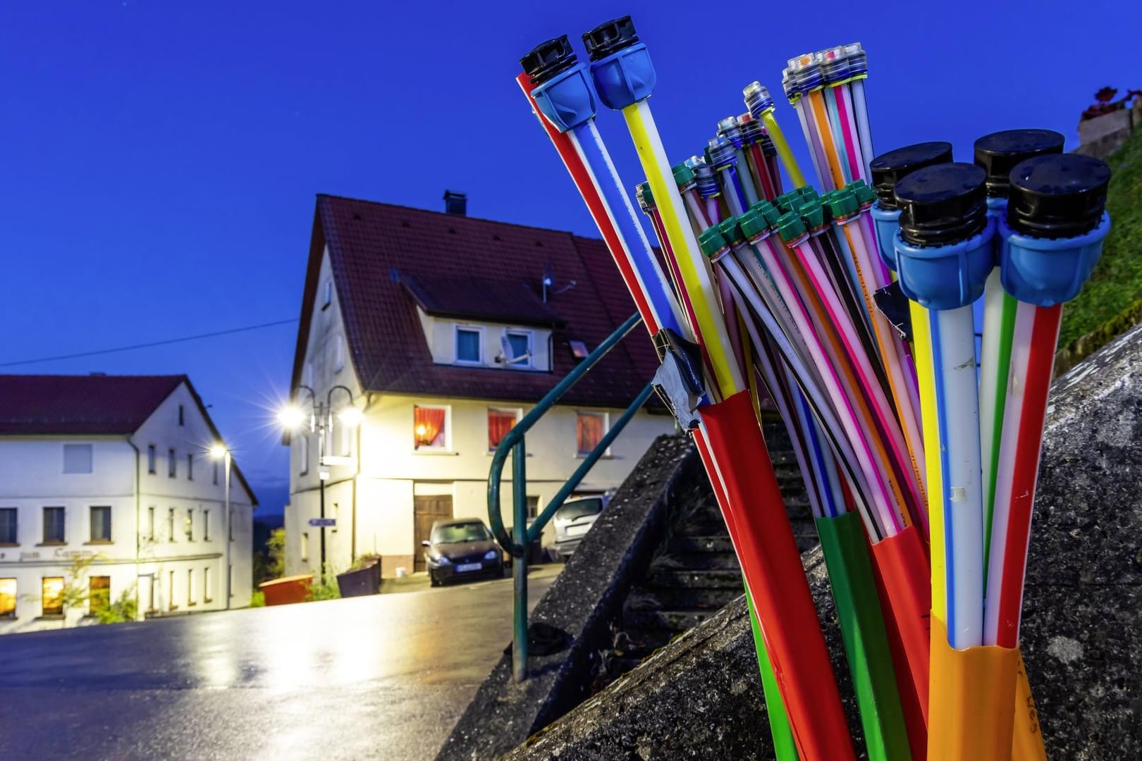 Der Breitbandausbau in Deutschland stockt trotz hohen Fördergeldern. Von insgesamt 4,4 Milliarden Euro sind bislang erst 100 Millionen Euro geflossen.