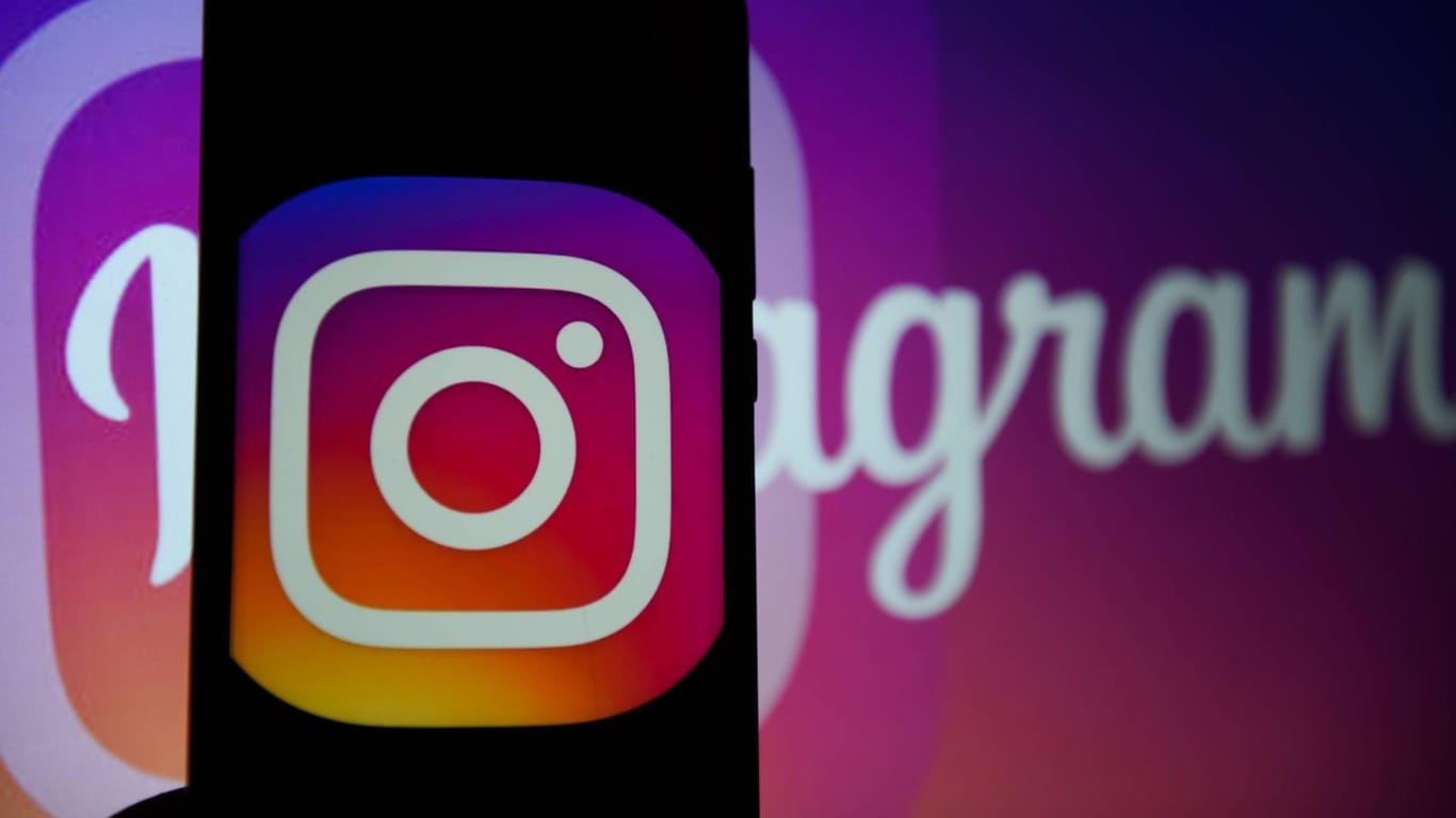 Instagram: Das Fotonetzwerk hat überraschend seinen Scroll-Mechanismus umgestellt.