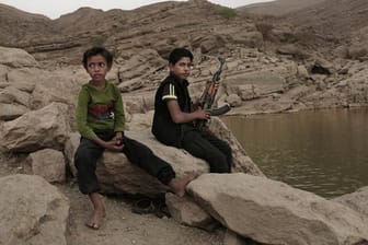Kindersoldaten werden im Konflikt im Jemen von beiden Seiten eingesetzt.