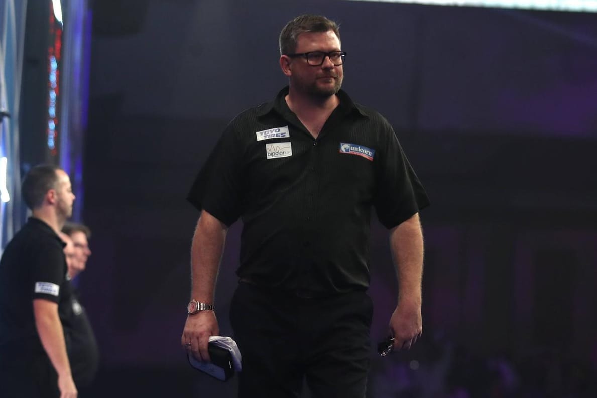 Ein geknickter James Wade: Für den Darts-Europameister war im WM-Achtelfinale Schluss.