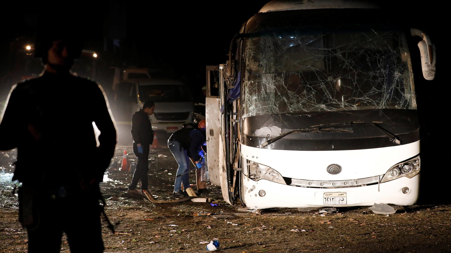 Der Anschlagsort in Gizeh: Bei der Explosion an einem Touristenbus kamen zwei Menschen ums Leben.