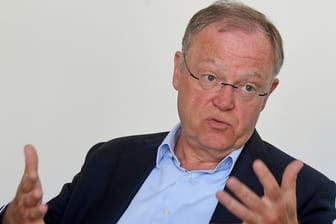 Stephan Weil (SPD): Der Ministerpräsident Niedersachsens setzt sich für einen deutlich höheren Mindestlohn ein.
