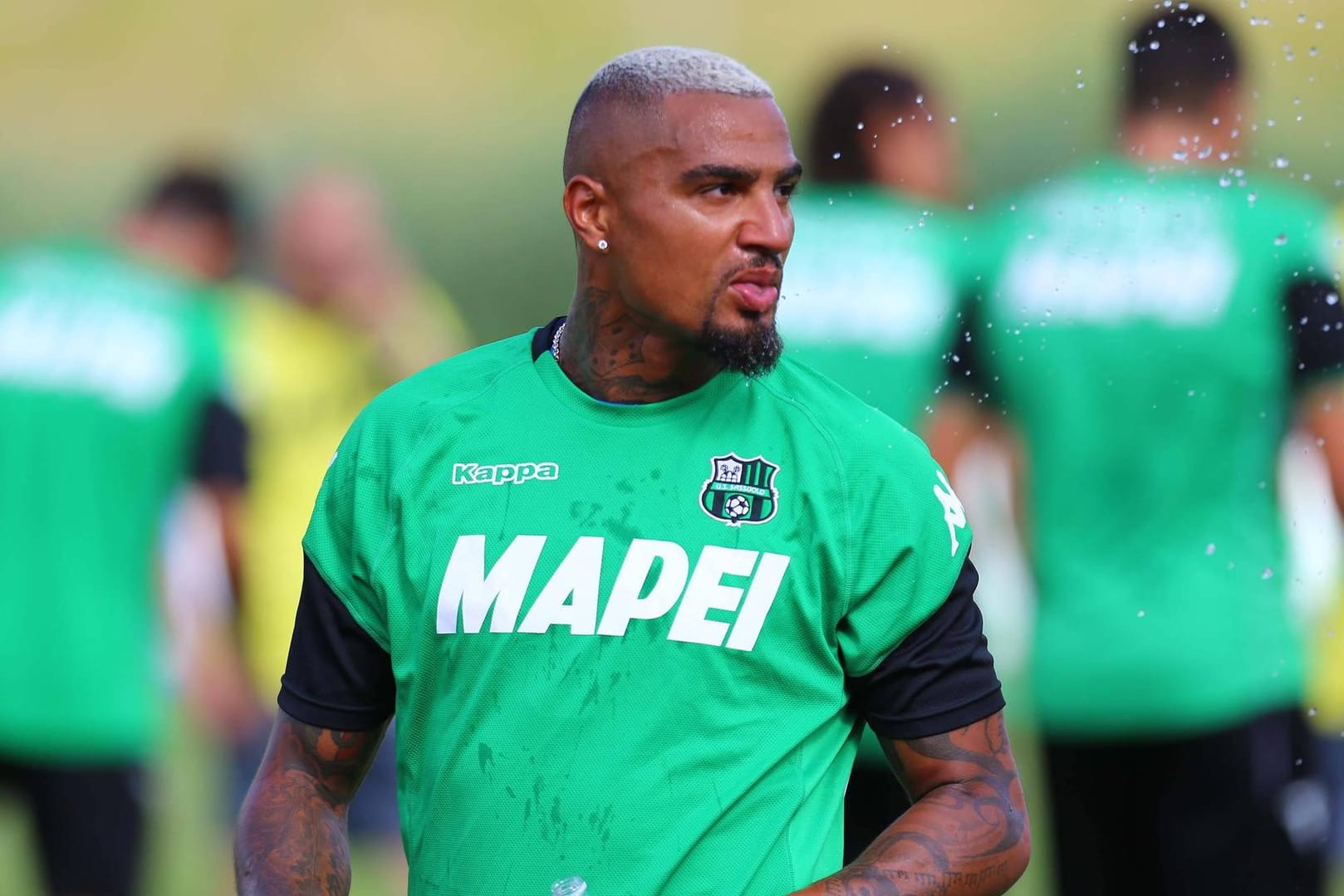 Der Ex-Bundesligaprofi Kevin-Prince Boateng beklagt wachsenden Rassismus in den Stadien.