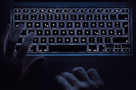 Eine Cyber-Attacke hat in den USA den Druck mehrerer Zeitungen verhindert oder verspätet.