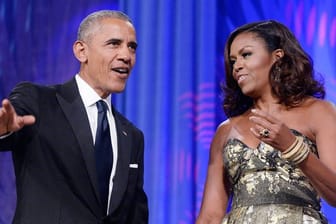 Barack Obama, der damalige Präsident der USA, und seine Frau Michelle 2016 in Washington.