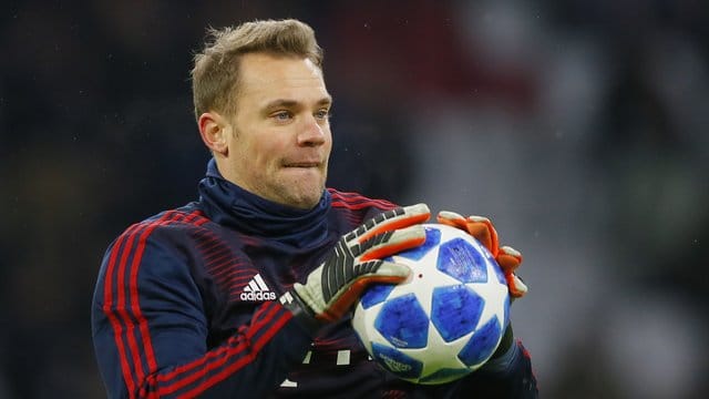 Manuel Neuer hat trotz Verletzungen nicht an einen Rücktritt aus dem DFB-Team gedacht. Manuel Neuer hat trotz Verletzungen nicht an einen Rücktritt aus dem DFB-Team gedacht.