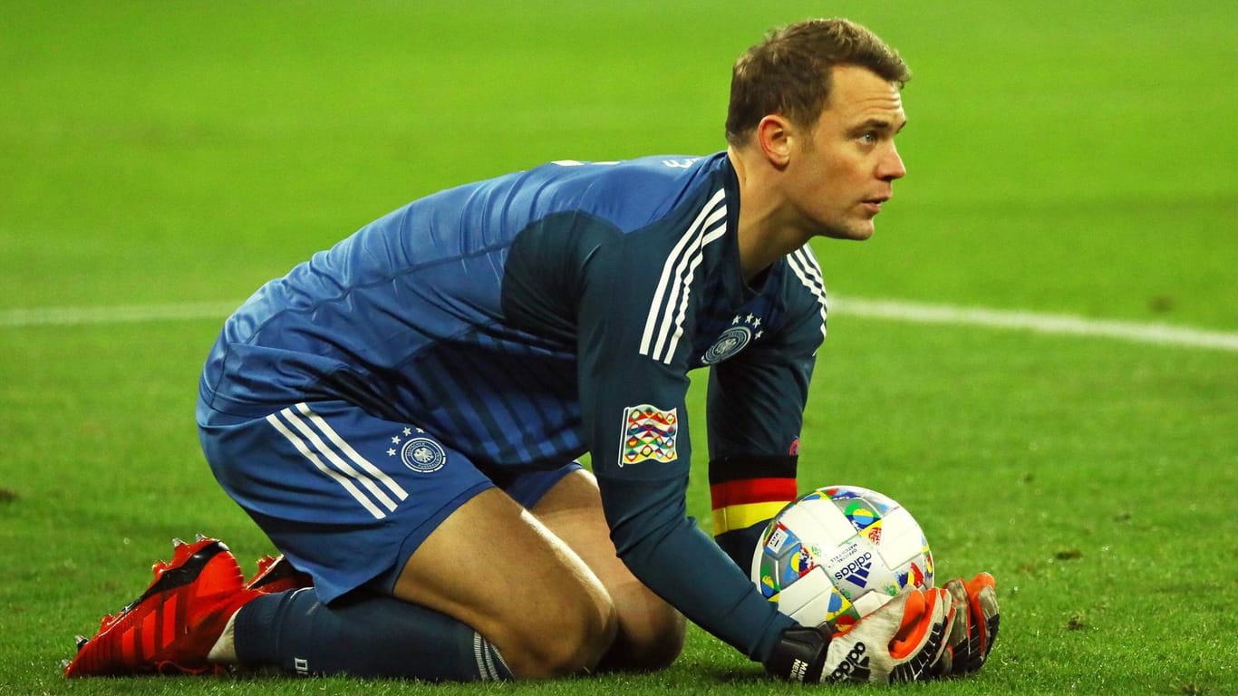 Nationaltorhüter Manuel Neuer während der Nations League im November: Monate zuvor sorgte sich der Bayern-Keeper noch um seine Karriere.