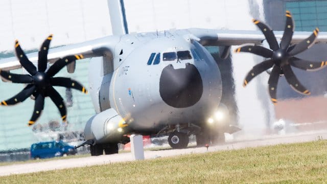 Ein Airbus A400M der Luftwaffe im Fliegerhorst Wunstorf.