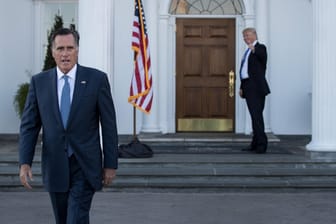Mitt Romney nach einem Gespräch mit Trump im Jahr 2016: Romney wird am Donnerstag als Senator vereidigt.