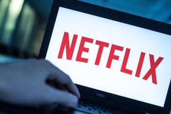 Netflix hat nach einer Beschwerde aus Saudi-Arabien eine Sendung aus seinem Angebot in dem Königreich entfernt.