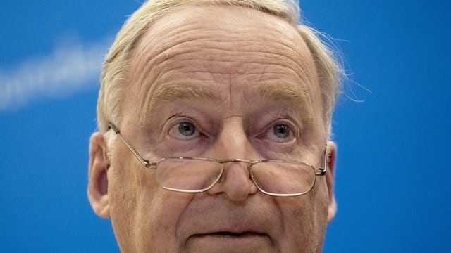 Alexander Gauland, Fraktionsvorsitzender der AfD-Bundestagsfraktion, Mitte Dezember bei einer Pressekonferenz in Berlin. Alexander Gauland, Fraktionsvorsitzender der AfD-Bundestagsfraktion, Mitte Dezember bei einer Pressekonferenz in Berlin.
