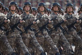 Militärparade 2015 in Peking: Die Armee soll sich kampfbereit halten, fordert Chinas Präsident.