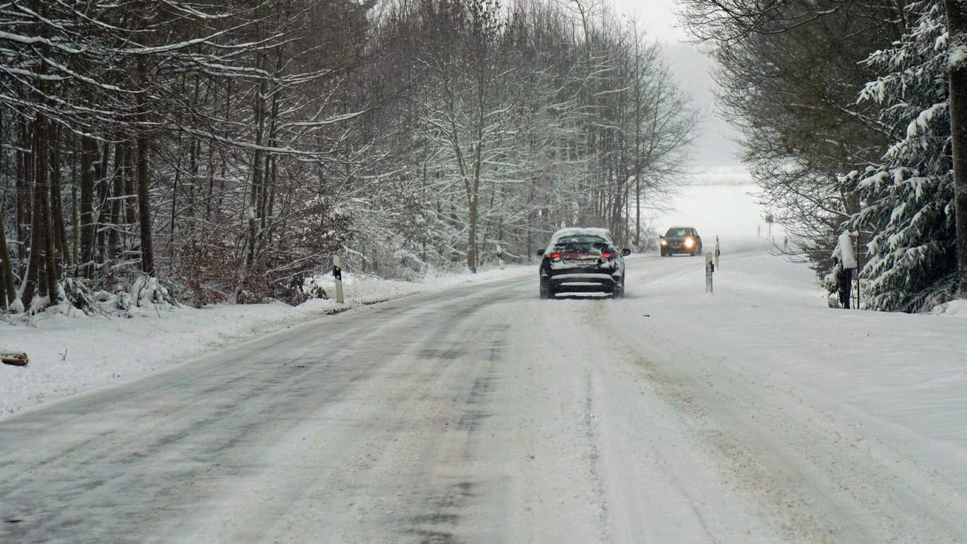 Winterliche Straßen in Bad Wörishofen im Allgäu.