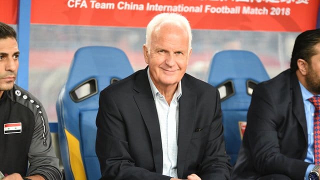 Bernd Stange trainiert die syrische Fußball-Nationalmannnschaft. Bernd Stange trainiert die syrische Fußball-Nationalmannnschaft.
